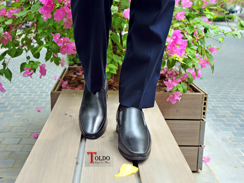 Giày cao nhẹ và êm